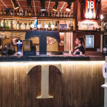 Thomson Pub Minuman