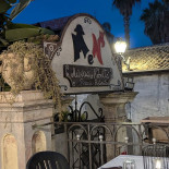 Miseria E Nobiltà Außen