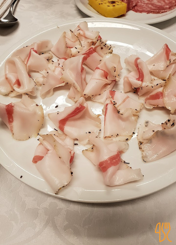 Al Ciclamino Nourriture