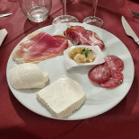 Valle Dei Pioppi Comida