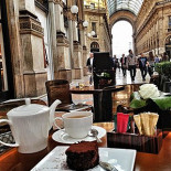 Fuori Menù À l'intérieur