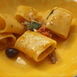 Cantine Bernardini Lucca Essen