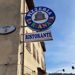 Pizzeria Rianata Exterior