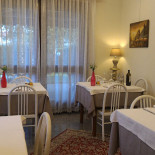 La Rosa À l'intérieur