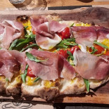 Santacrosta, Brace, Birra Farina Essen