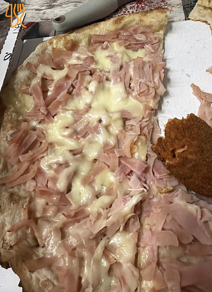 L' Acchiappapizza Pizza Romana Asporto, Tavolo E Delivery Essen