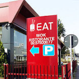 Eat Wok Exterior