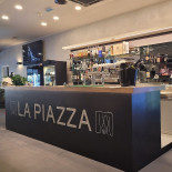 La Piazza Pizzeria Innen
