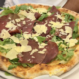La Piazza Pizzeria Comida