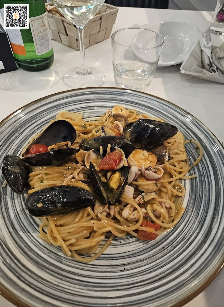 La Piazza Pizzeria Comida