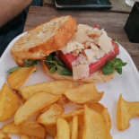 Goss Quality Burger (bergamo Alta) Nourriture