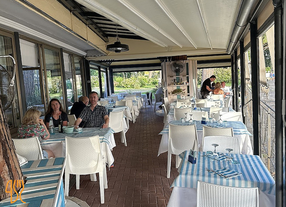 Trattoria Da Guido À l'intérieur