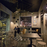 Borgese Tapas Bar E Ristorante À l'intérieur