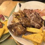 Borgo Nomplan Comida