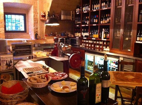 Enoteca Properzio À l'intérieur
