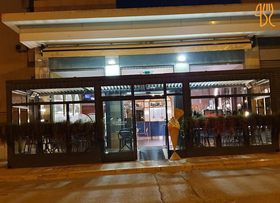 Queens Caffè Bistrot Molfetta Exterior
