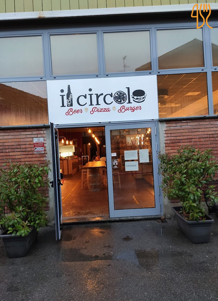 Il Nuovo Circolo Mariano Außen