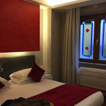 Gente Di Notte B&b, Affittacamere E Dentro