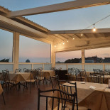 Jacana Pizzeria Innen