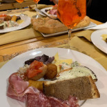 Met Bistrò Piazza Tacito Comida