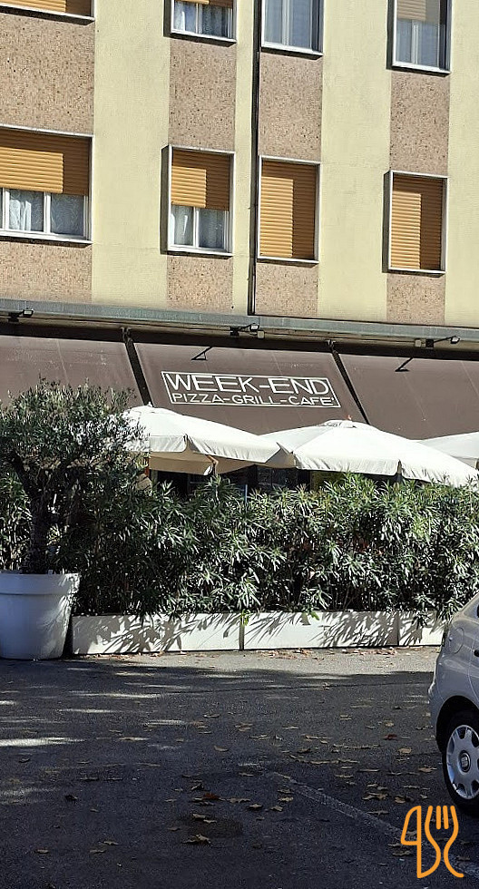 Weekend Pizzeria Bistrot Cafè Extérieur