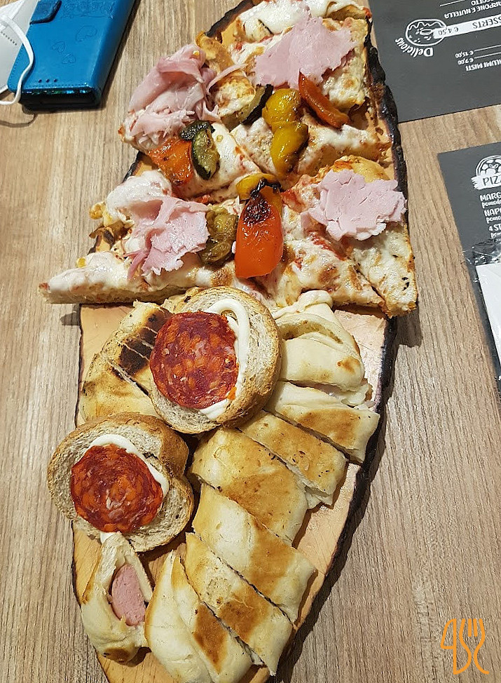 Weekend Pizzeria Bistrot Cafè Nourriture