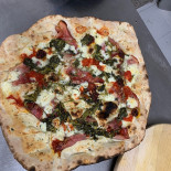 Pizzeria 0574 Comida