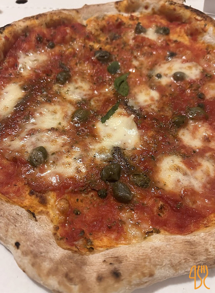 Pizzeria 0574 Comida