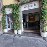 Strabuono Exterior