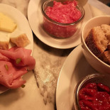 Vinello A Milano Comida
