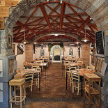Gio' À l'intérieur
