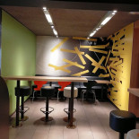 Mcdonald's Trieste Goldoni Dentro
