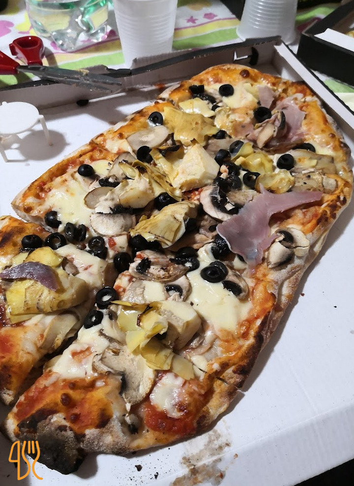 Pizzhoria Pizza A Domicilio A Casa Mia Comida