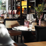 Sciùrum Pizza Restaurant Cocktail Bar À l'intérieur