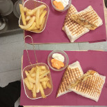 Naselli Nourriture