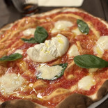 Noah Pizzeria Hamburgeria Comida