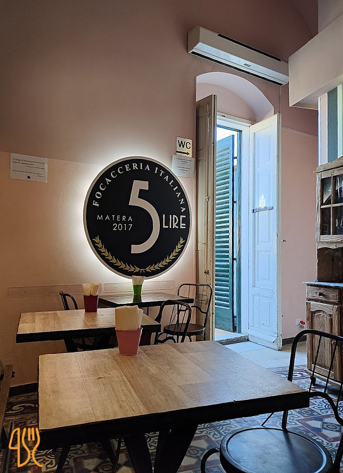 5 Lire À l'intérieur