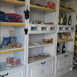 Isola Caffe Inside