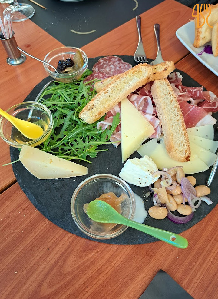 Karkadè Pizzeria Trattoria Comida