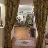 Donna Clelia Exclusive À l'intérieur