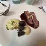 Villa Giade Comida