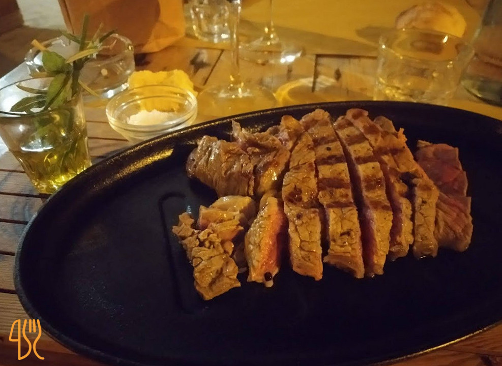 Losteri Nourriture