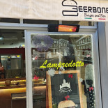 Beerbone Art Burger Extérieur