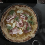 Pizzeria Battil'oro Fuochi Lieviti Spiriti Nourriture