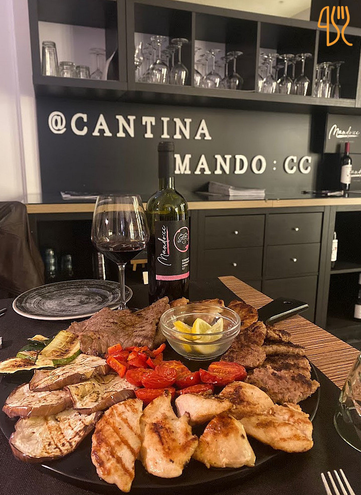 Cantina Mandocc Dentro