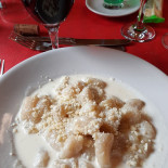 Trattoria La Susta Essen