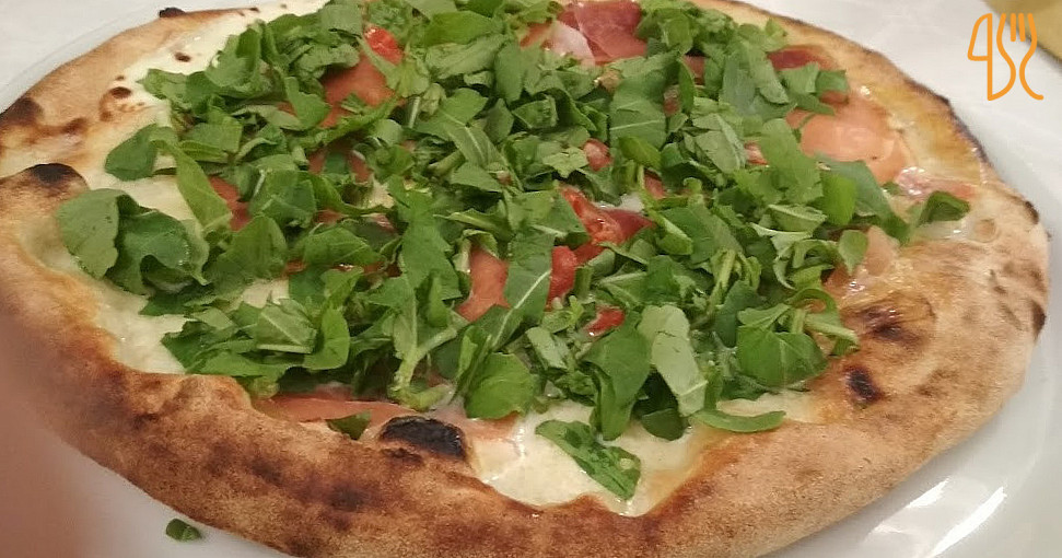 La Pizzarella Comida