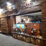 Pizzcamì Pizzeria Dentro