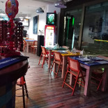 Avenue 34 Inside