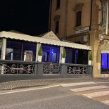 Riviera Cafe’ Exterior